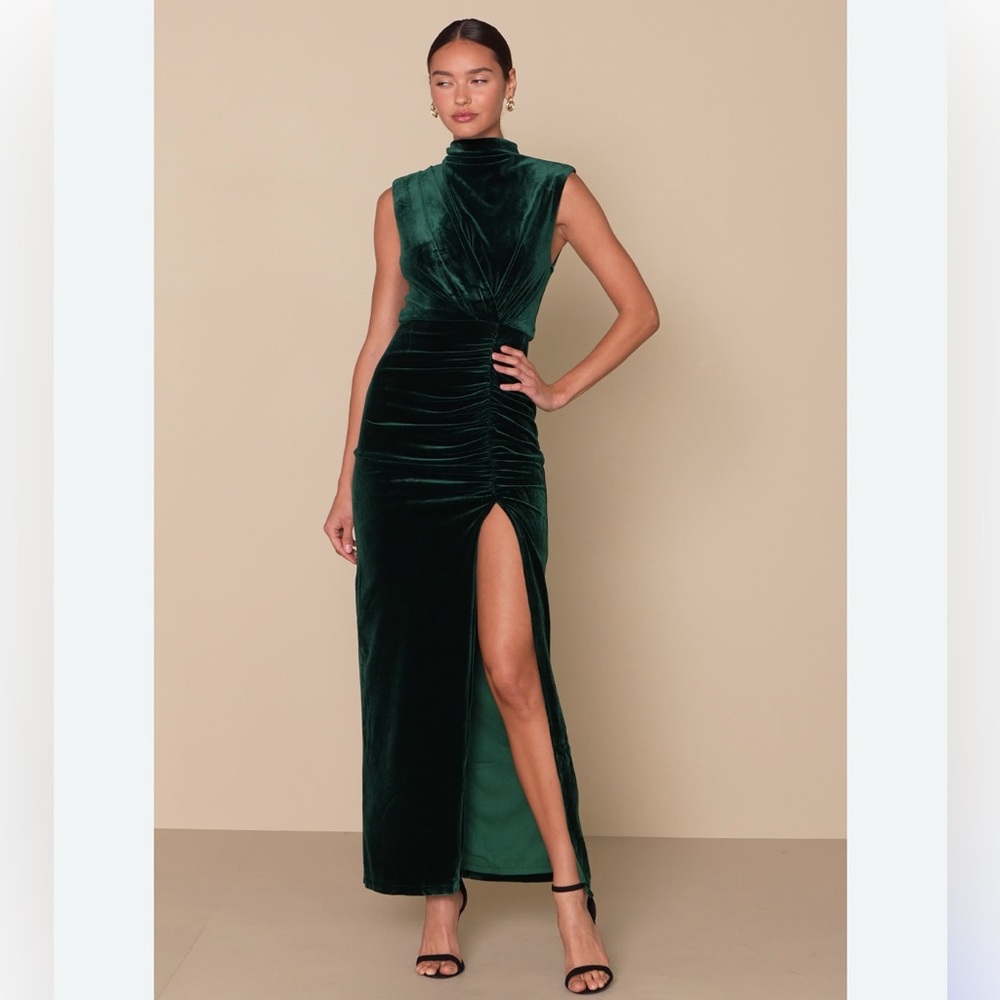 Lulus Alluring Image Emerald Ruched Velvet Mock Neck Maxi Dress